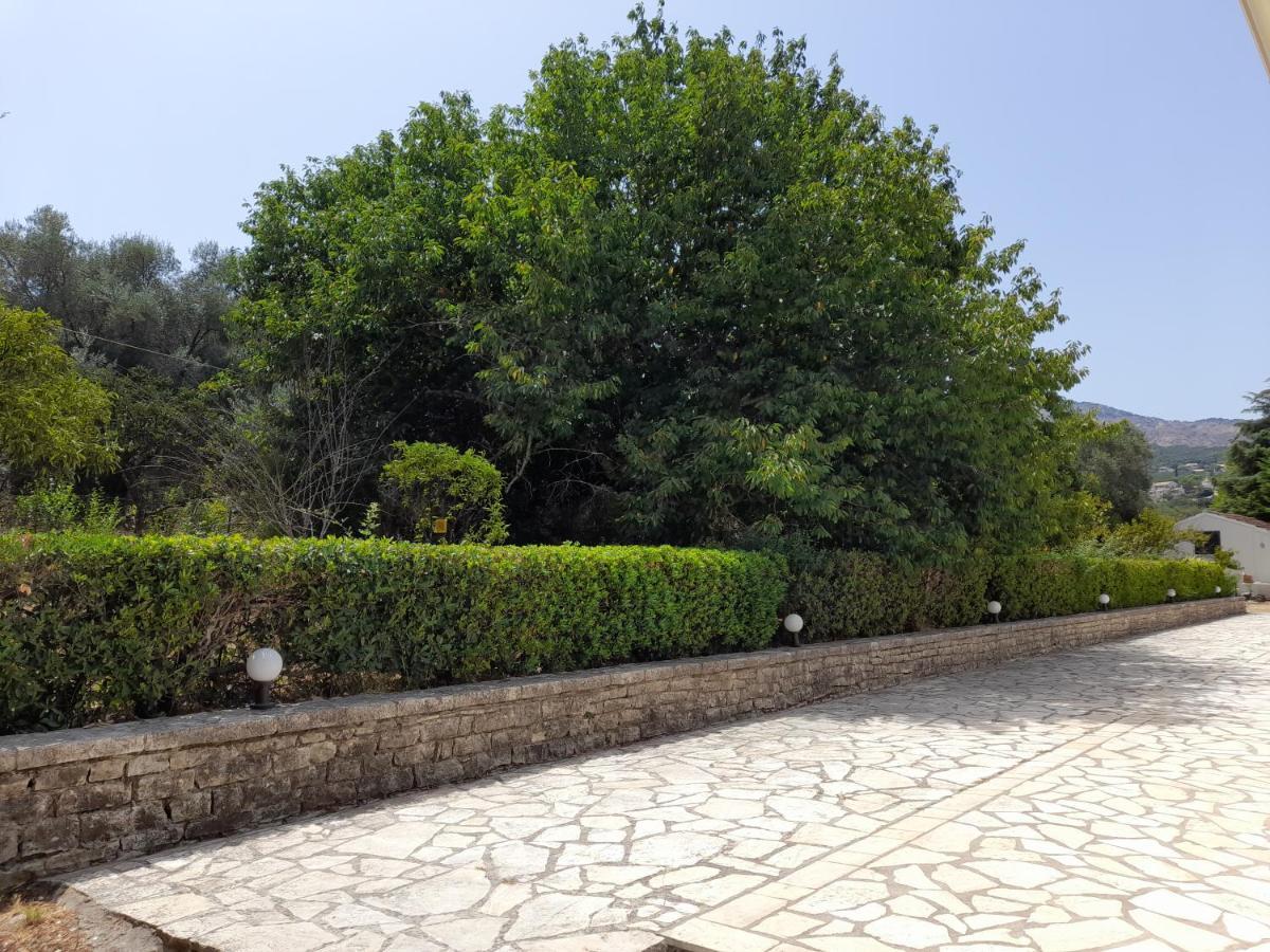 Lemontree Apartments Kassiopi Exterior photo