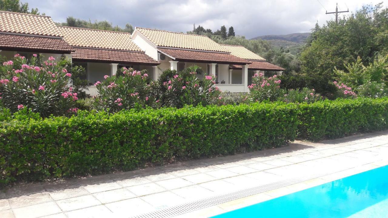 Lemontree Apartments Kassiopi Exterior photo